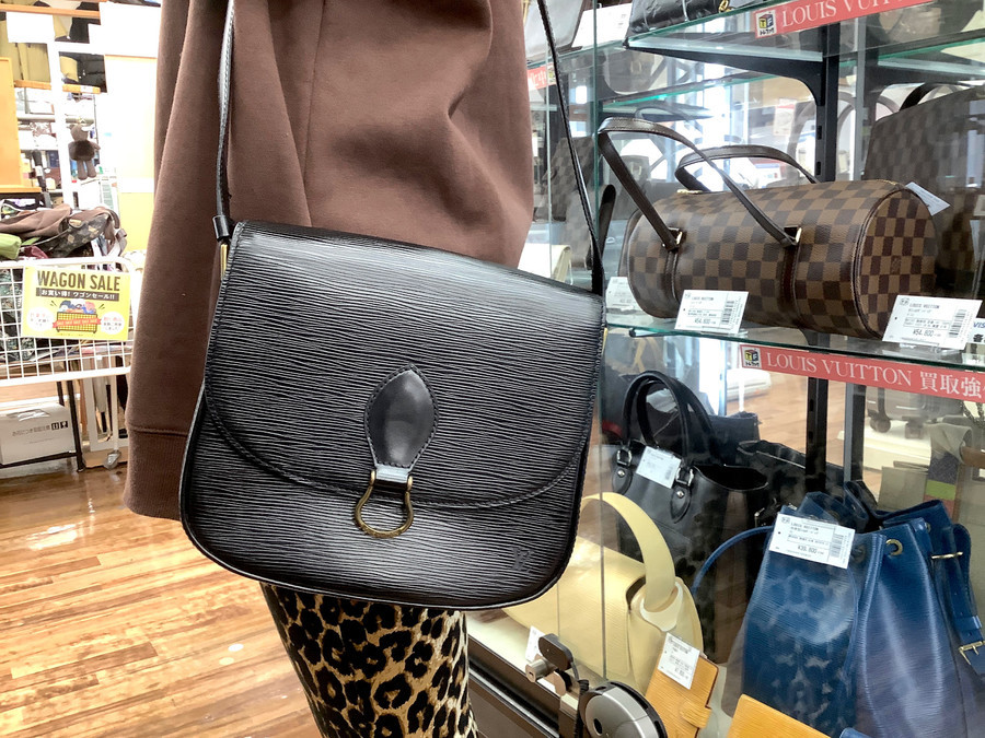 レオン5様    専用    ルイヴィトン  エピ  ショルダーバック  正規品 LOUIS VUITTON（ルイ・ヴィトン） ルイ ヴィトン エピ サックアド