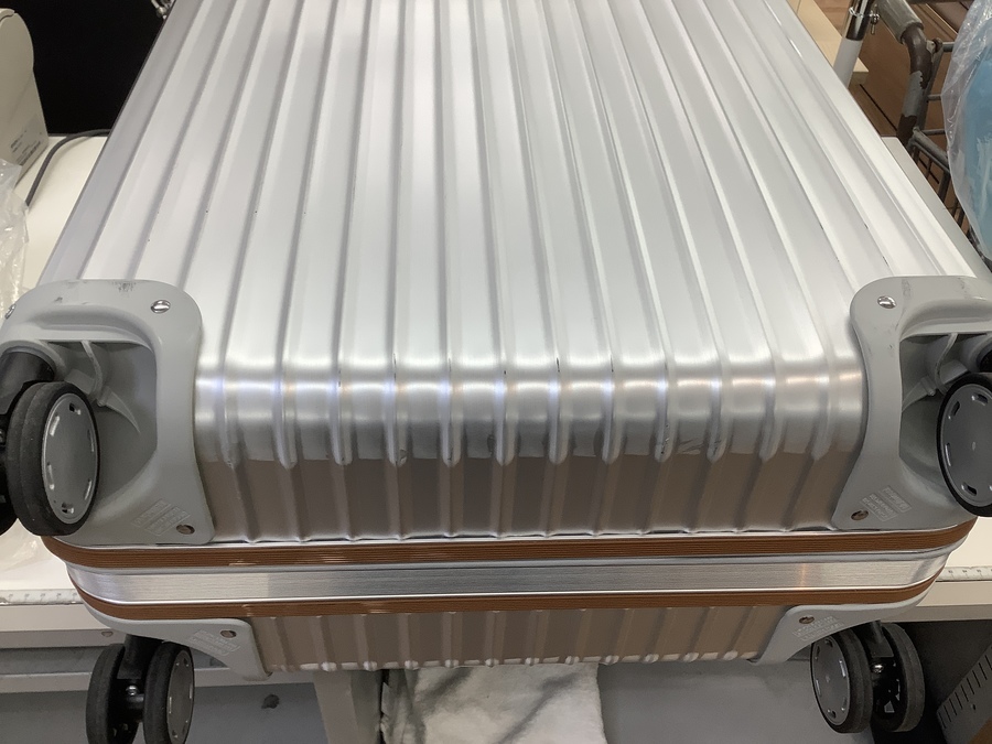 【店頭販売のみ】RIMOWA（リモワ）の63Lスーツケース『ルフトハンザボーイング747-8』入荷しました！！ RIMOWA（リモワ）の63Lスーツケース『ルフトハンザボーイング747-8