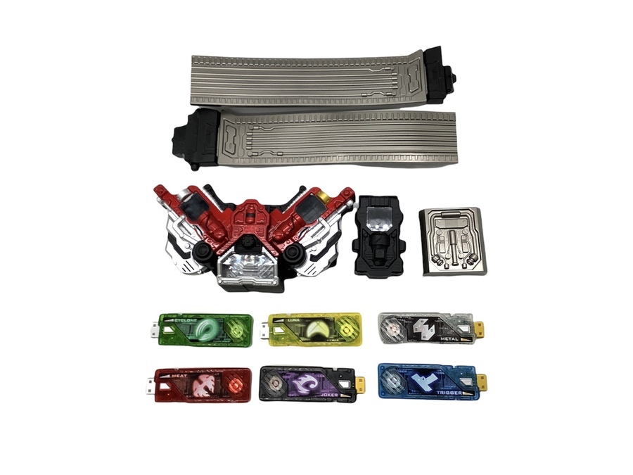 スマホで購入】仮面ライダーWに登場するベルト「CSMダブルドライバー