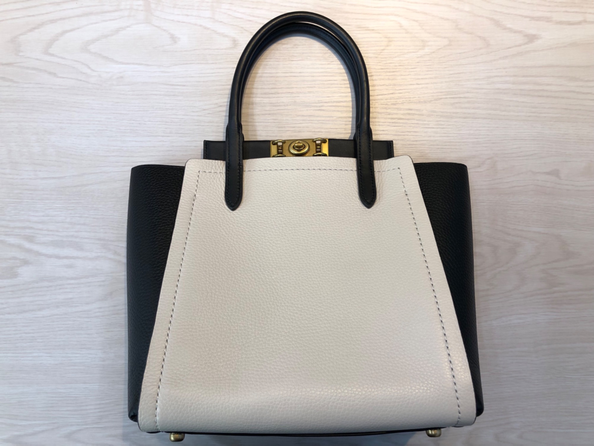 コーチ　トループ　2ウェイバック COACH】トループトート2WAYバッグ入荷しました！！ ｜2023年04月12