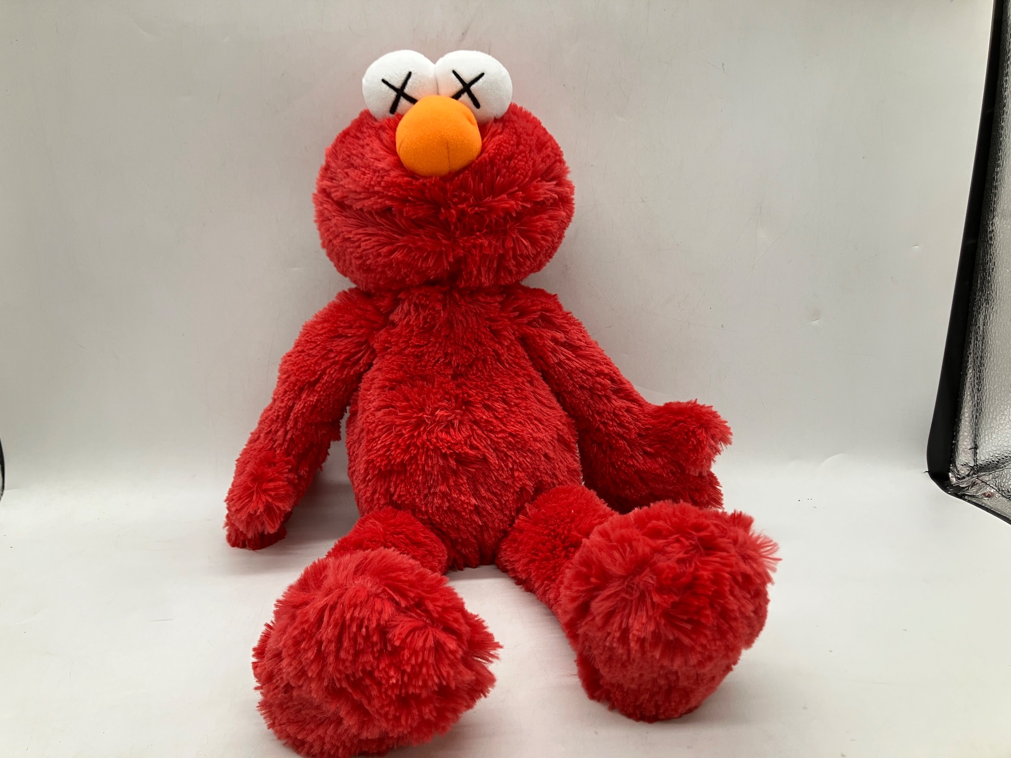 キャラクターグッズ買取強化中！】 KAWS×UNIQLO×SESAME STREET トイ