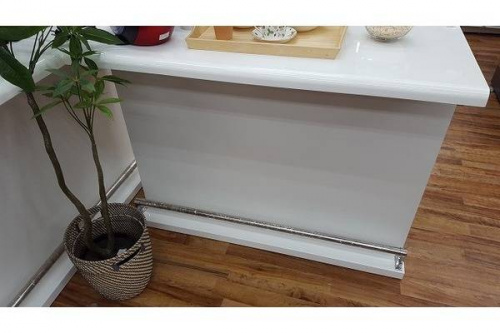 カウンターテーブルのニトリ