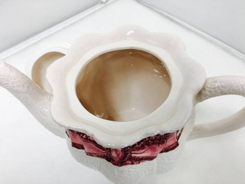 洋食器のポット