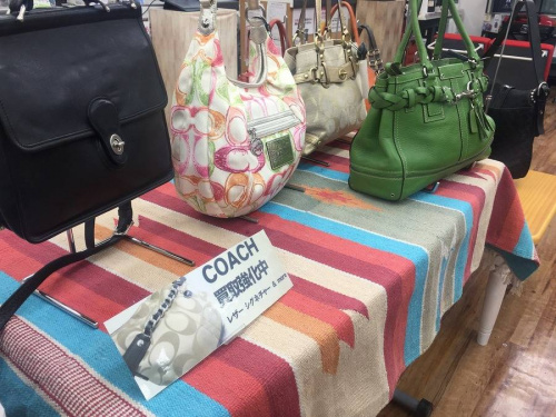 バッグのコーチ（COACH）