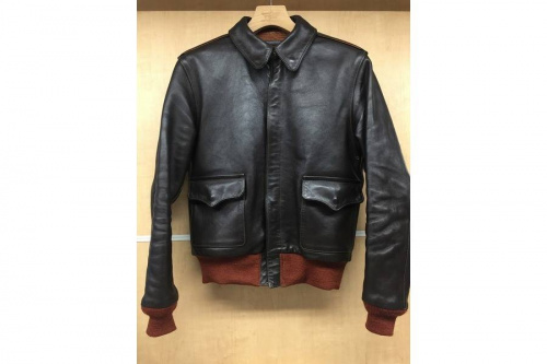 ジャケットのレザー
