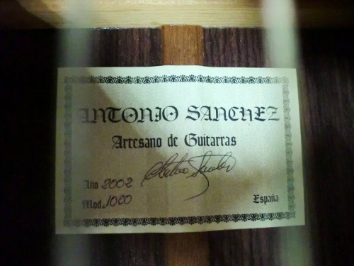 ギターのANTONIO SANCHEZ