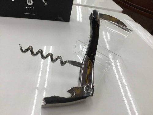 シャトーラギオールのソムリエナイフ