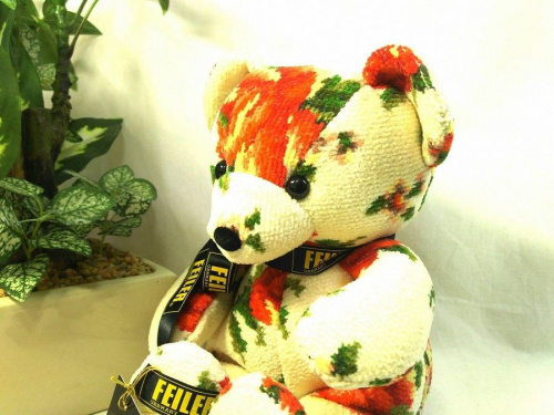 ぬいぐるみのFEILER