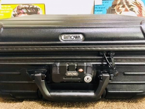 リモワのRIMOWA