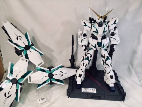 プラモデルのガンダム