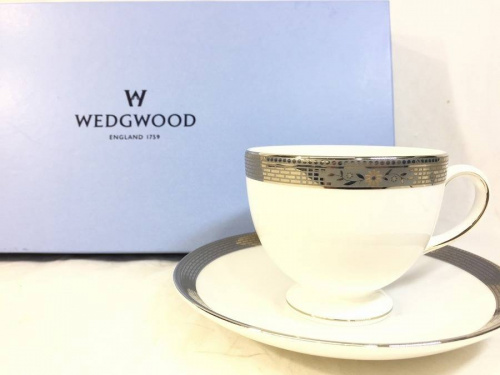 テーブルウェアの洋食器