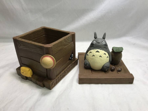 インテリア小物のプランターカバー