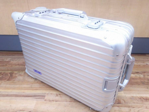 キャリーバッグのRIMOWA