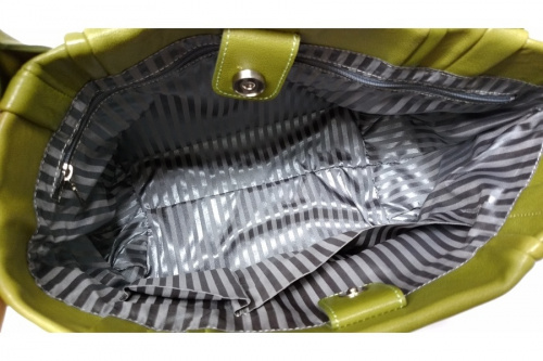 バッグのトートバッグ