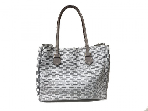 バッグのトートバッグ