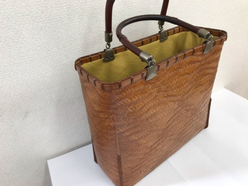 バッグ・財布のバッグ