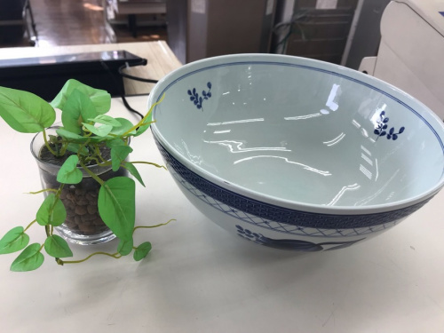 テーブルウェアの洋食器