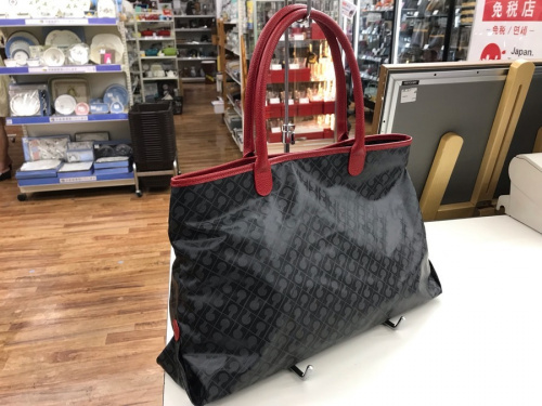 バッグ・財布のバッグ