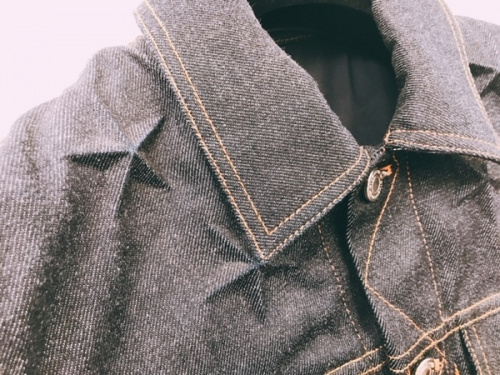 デニムジャケットのGIVENCHY