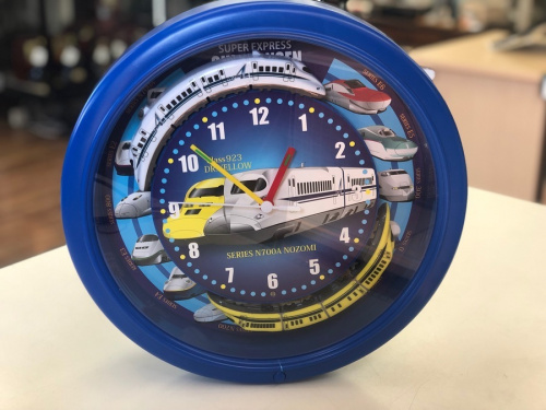 デジタル家電の掛け時計