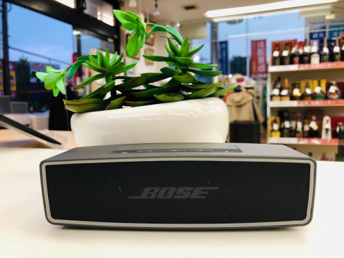 デジタル家電のスピーカー