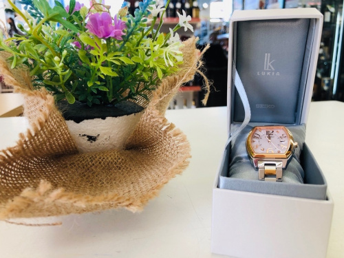 レディースファッションの腕時計