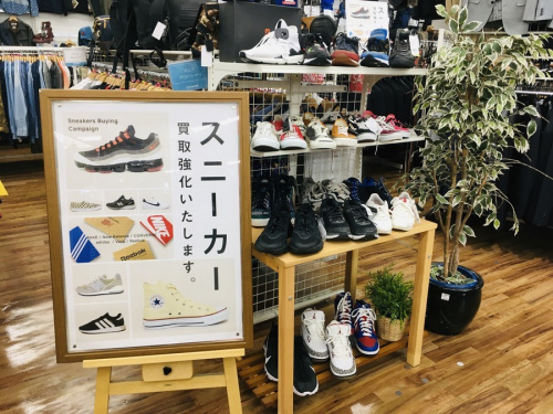 メンズファッションのスニーカー