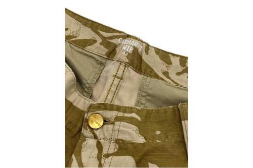ハーフカーゴパンツのCARHARTT WIP