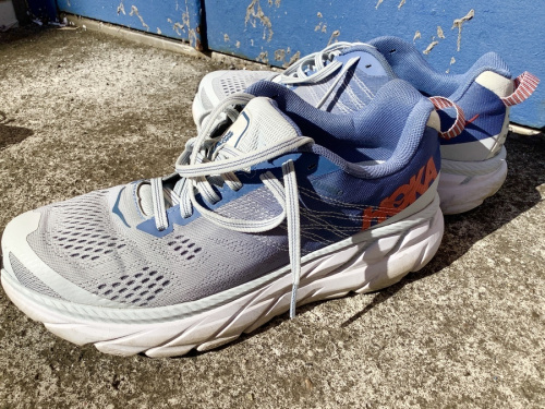 HOKAONEONEのホカオネオネ