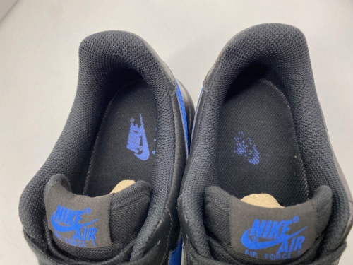 スニーカーのNIKE