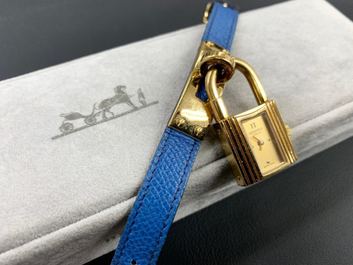 レディースファッションの腕時計