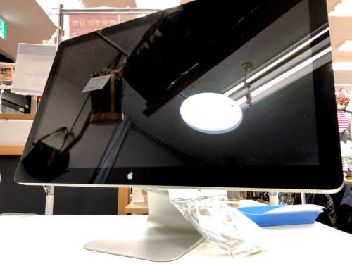 デジタル家電の液晶モニター　アップル　中古
