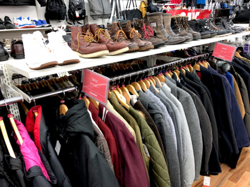 衣類　洋服　冬物の買取　中古洋服　セール