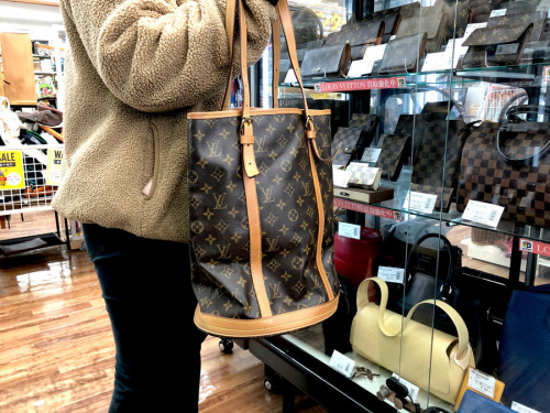 ブランド・ラグジュアリーのLOUIS VUITTON