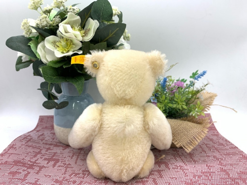 ぬいぐるみのテディベア