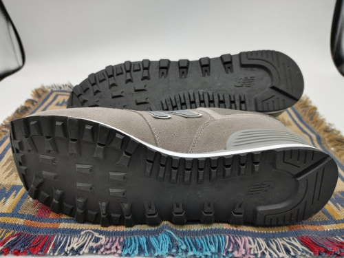 スニーカーのNEW BALANCE