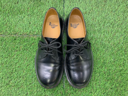 シューズのプレーントゥシューズ