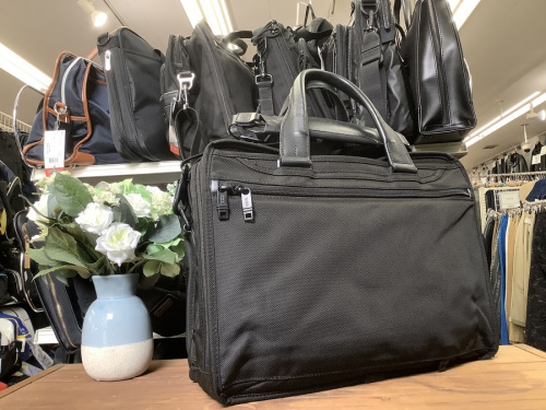 バッグのビジネスバッグ