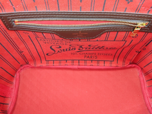 LOUIS VUITTONのトートバッグ