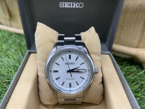 腕時計のSEIKO　SARY055