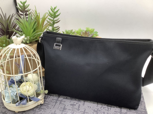 バッグ・財布のバッグ