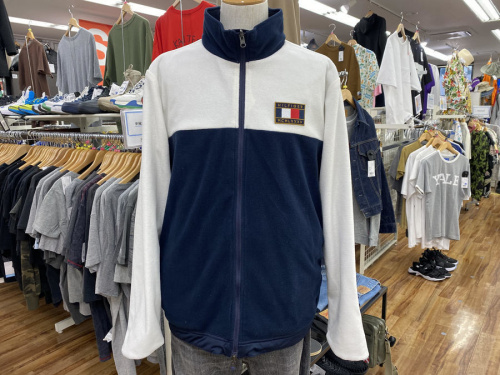 リバーシブルジャケットのTOMMY HILFIGER トミー トミーヒルフィガー