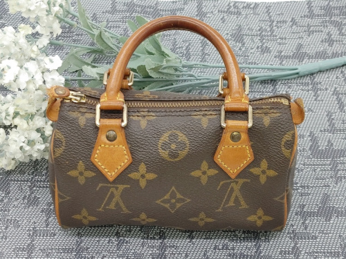 ハンドバッグのLOUIS VUITTON