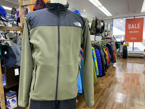 トップスのジャケット