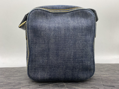 バッグのショルダーバッグ