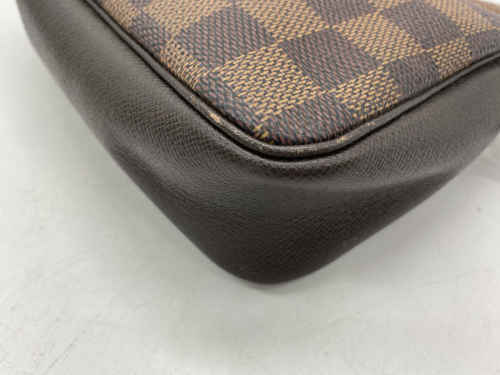 トゥルースメイクアップミニバッグのLOUIS VUITTON