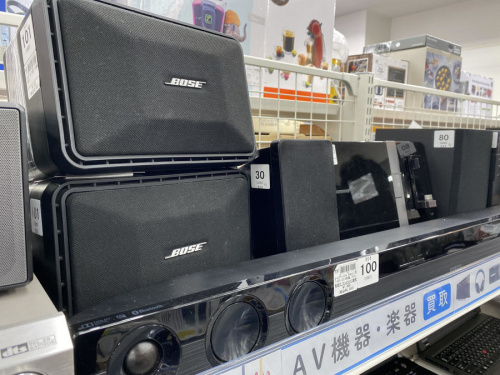 サラウンドシステムのホームシアターシステム
