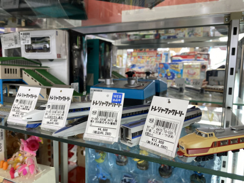 おしゃべり人形のTOMY