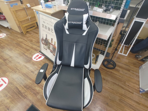 生活家具のゲーミングチェア