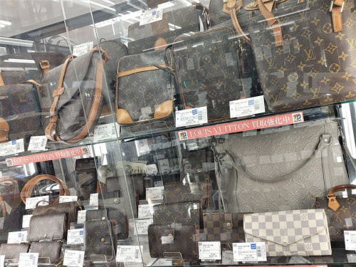 LOUIS VUITTONのルイヴィトン